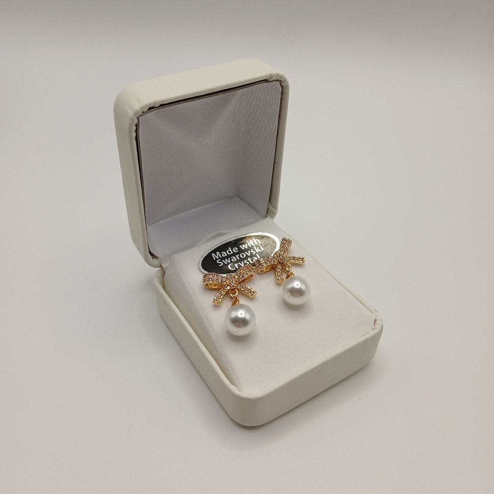 Gold Tone Swarovski Crystal Bow & Pearl Drop Earrings – New with Box